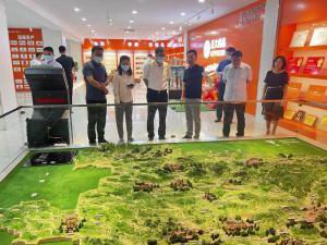洛(luo)陽(yang)市(shi)市委常(chang)委(wei)、宣傳部(bu)長(zhang)王飛(fei)蒞臨(lin)洛陽正大(da)調(diào)(diao)研